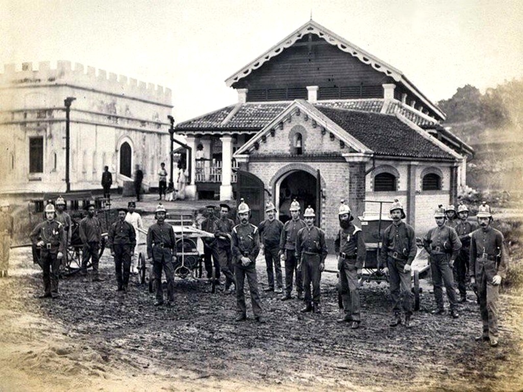 1888 Volunteer fire brigade, High Street