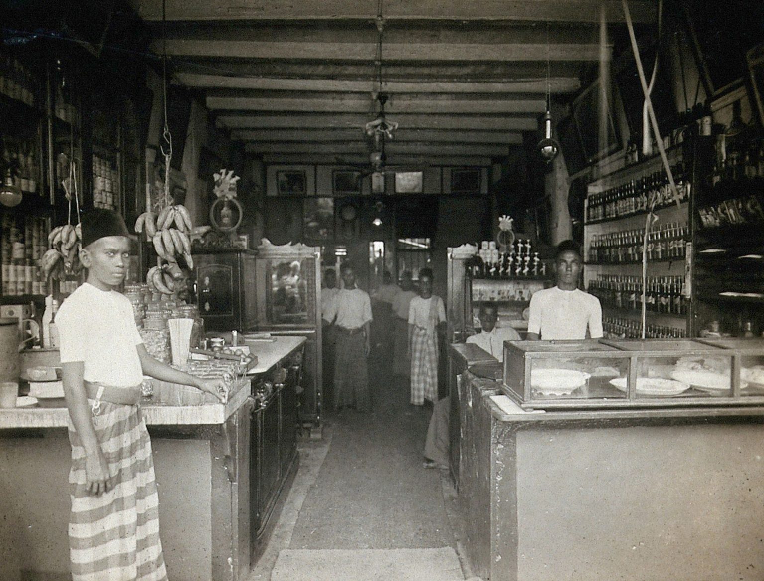 1915-1925 Food shop – KLcity