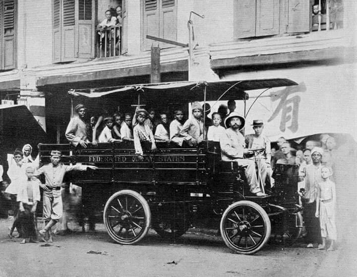 Federated Malay States school bus